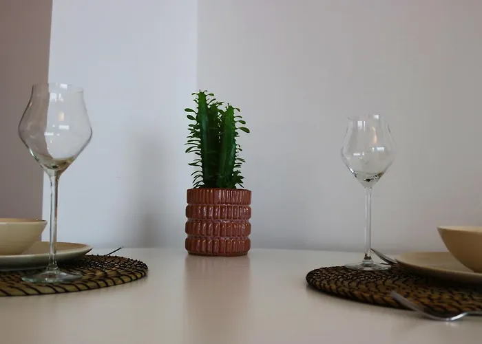 Sous - Sea, Sun, City-centre *